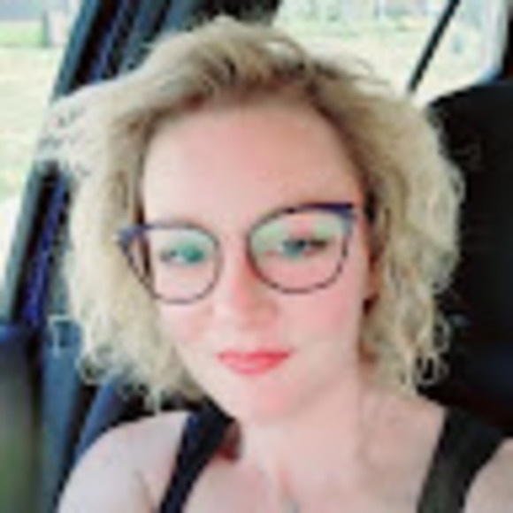 Meet your Posher, Tina - Picture 1 of 1